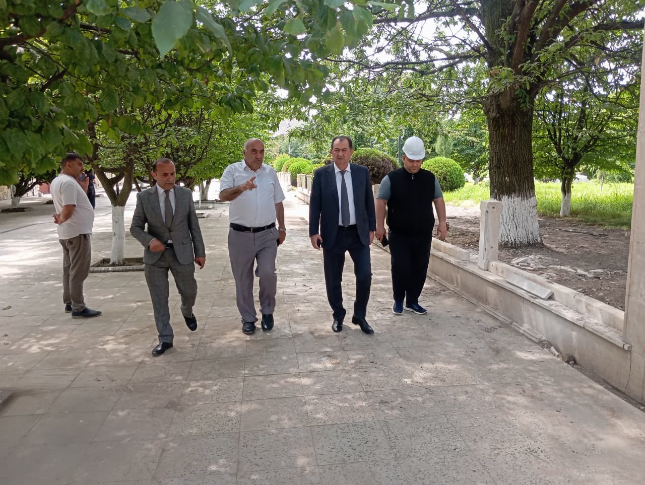 Taleh Qaraşov Lənkəranda aparılan yenidənqurma işləri ilə tanış olub - FOTOLAR